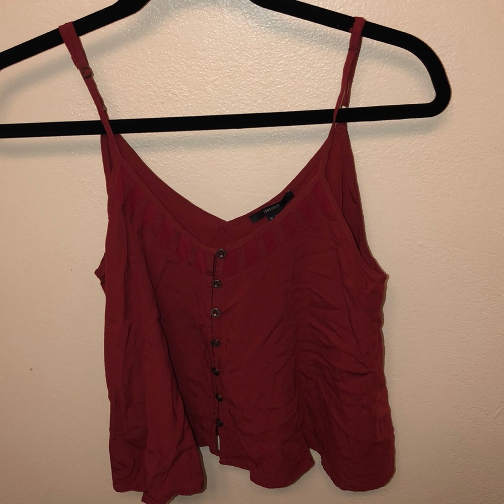 Maroon tank